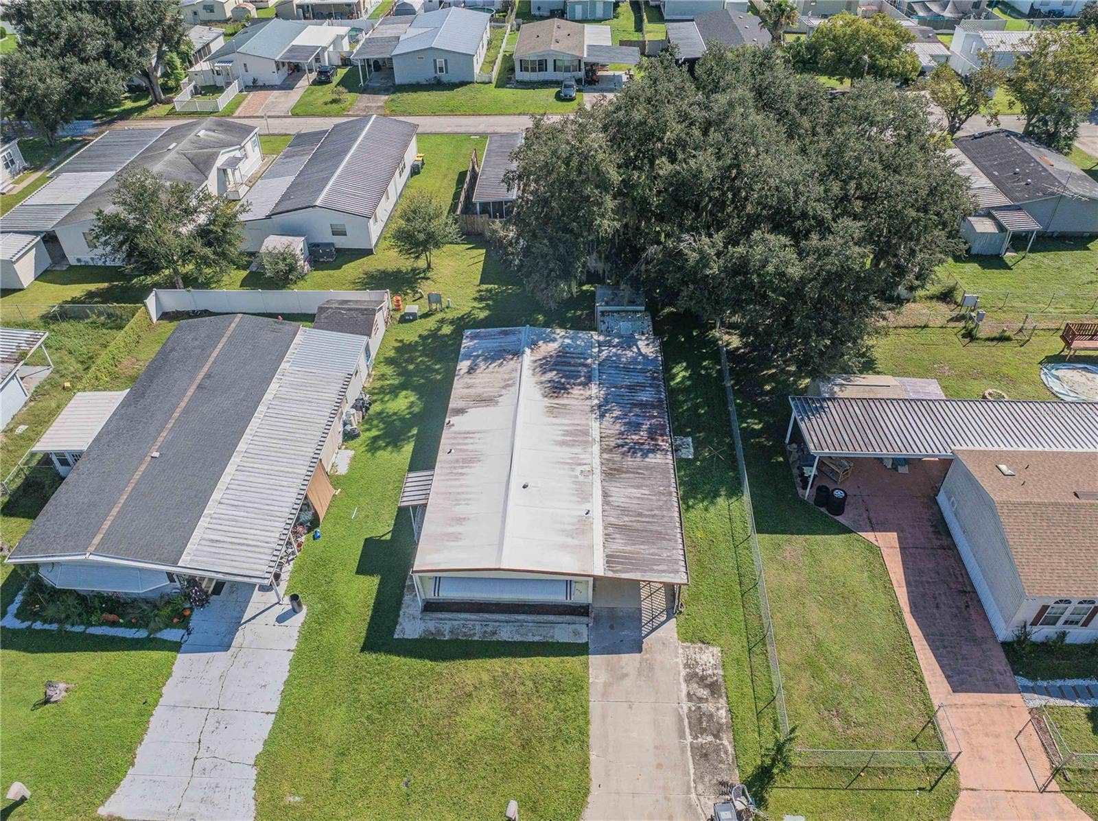 432 LAZY LAKE DRIVE W, Lakeland, FL 33801
