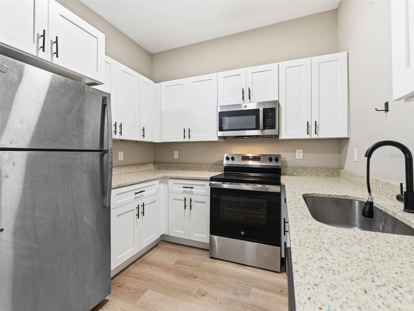 1740 W CHERRY STREET, Tampa, FL 33607
