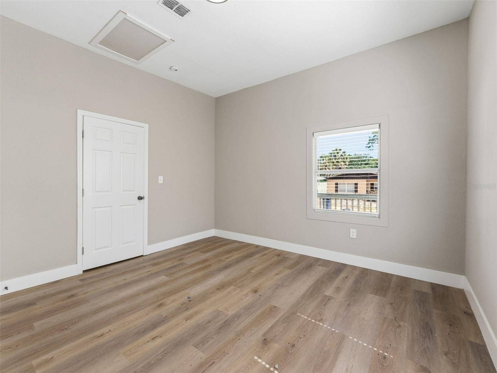 1740 W CHERRY STREET, Tampa, FL 33607