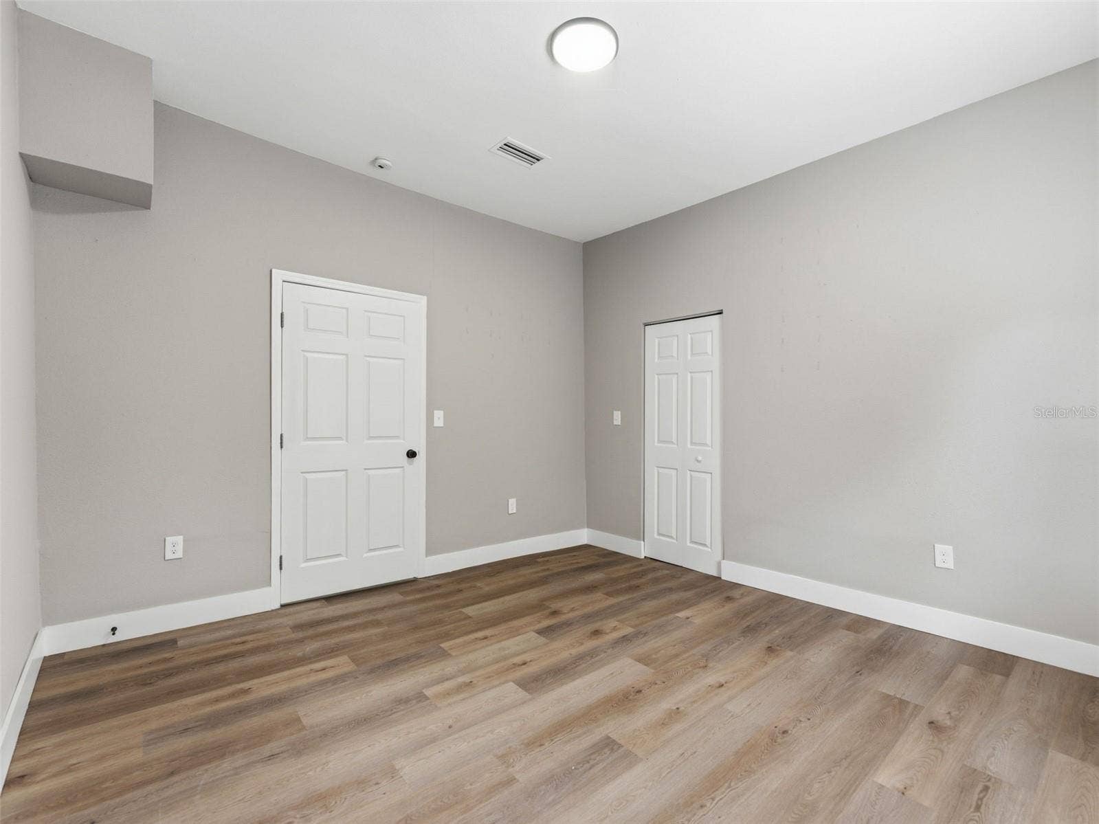 1740 W CHERRY STREET, Tampa, FL 33607