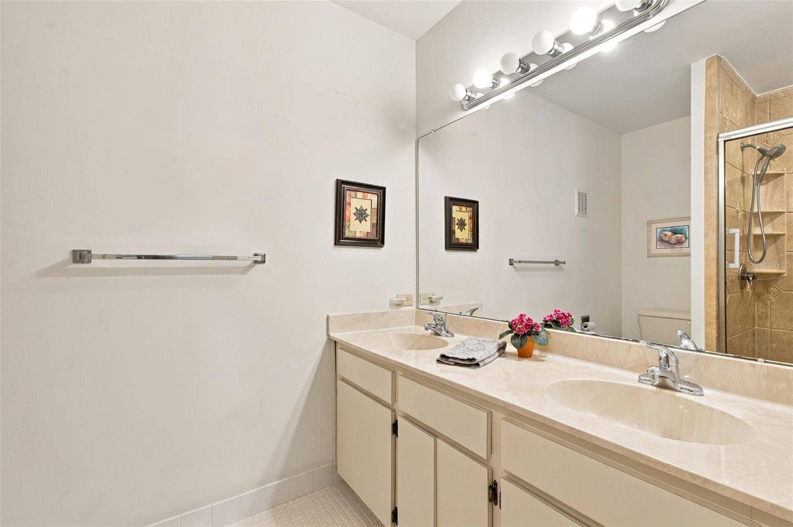 2221 NORWEGIAN DRIVE, #27, Clearwater, FL 33763 2221 NORWEGIAN DRIVE, #27, Clearwater, FL 33763