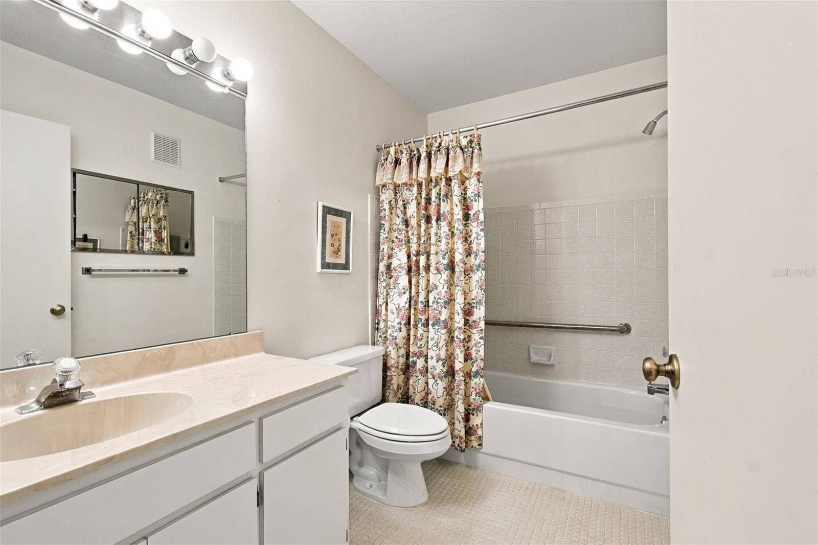 2221 NORWEGIAN DRIVE, #27, Clearwater, FL 33763 2221 NORWEGIAN DRIVE, #27, Clearwater, FL 33763