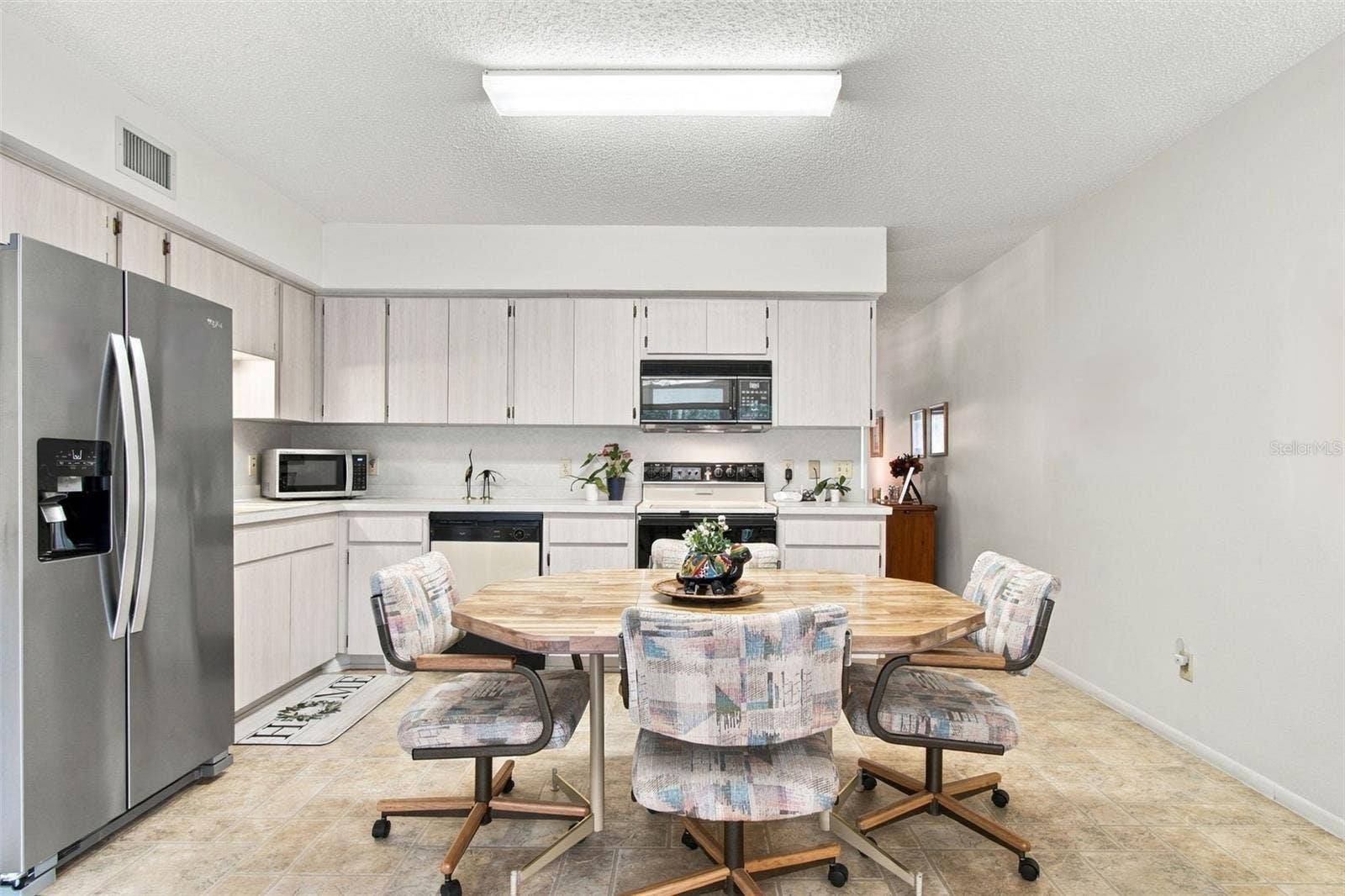 2221 NORWEGIAN DRIVE, #27, Clearwater, FL 33763 2221 NORWEGIAN DRIVE, #27, Clearwater, FL 33763