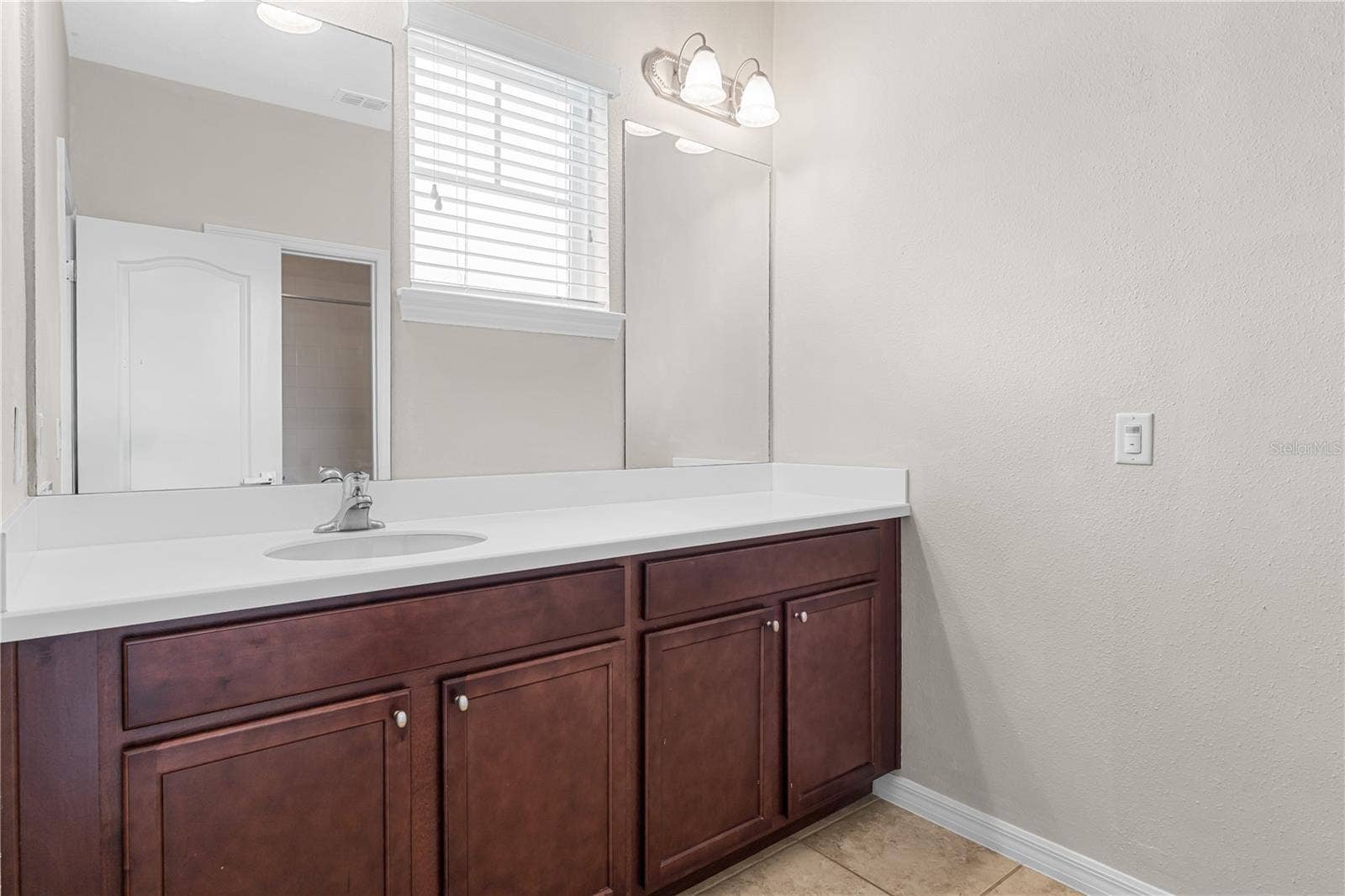 5955 CALDERA RIDGE DRIVE, Lithia, FL 33547 5955 CALDERA RIDGE DRIVE, Lithia, FL 33547