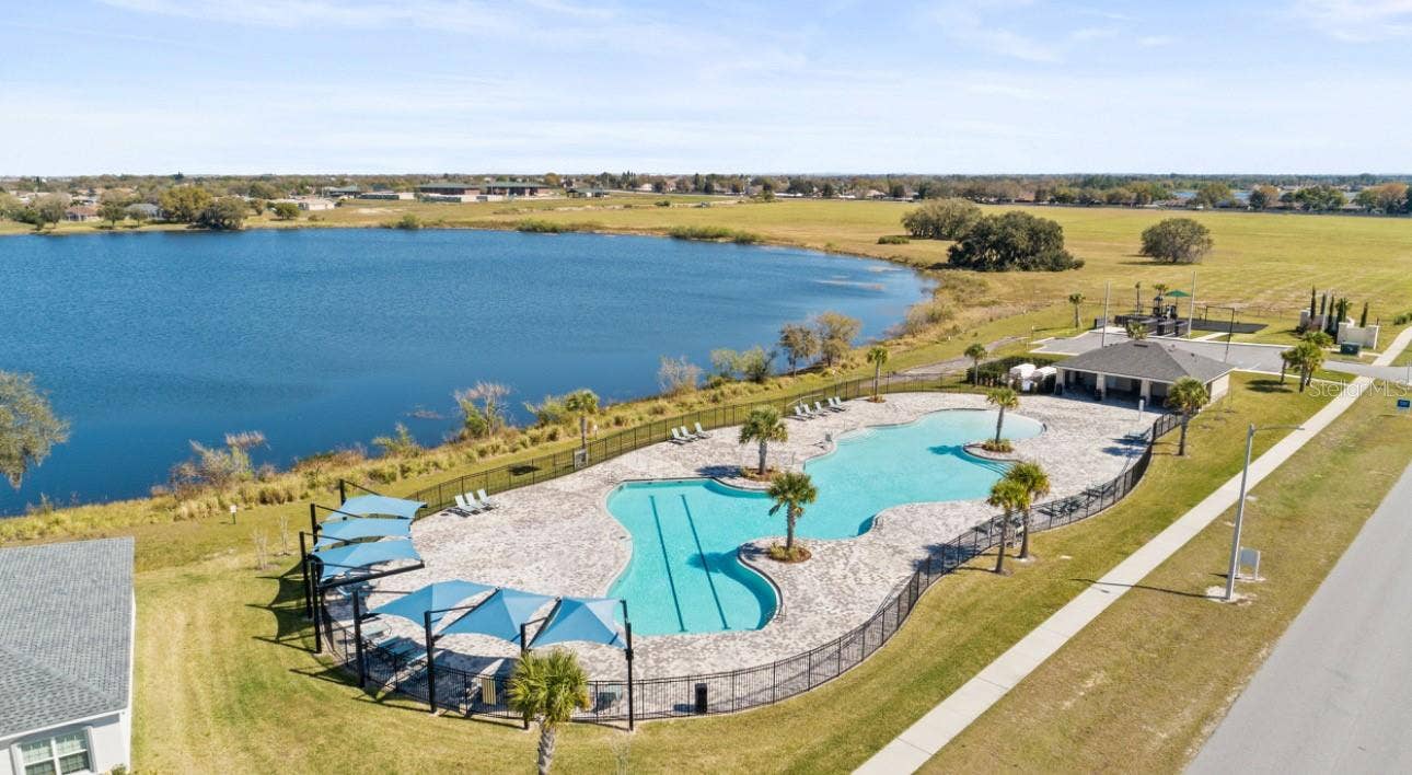 3996 GIORGIO DRIVE, Winter Haven, FL 33884 3996 GIORGIO DRIVE, Winter Haven, FL 33884