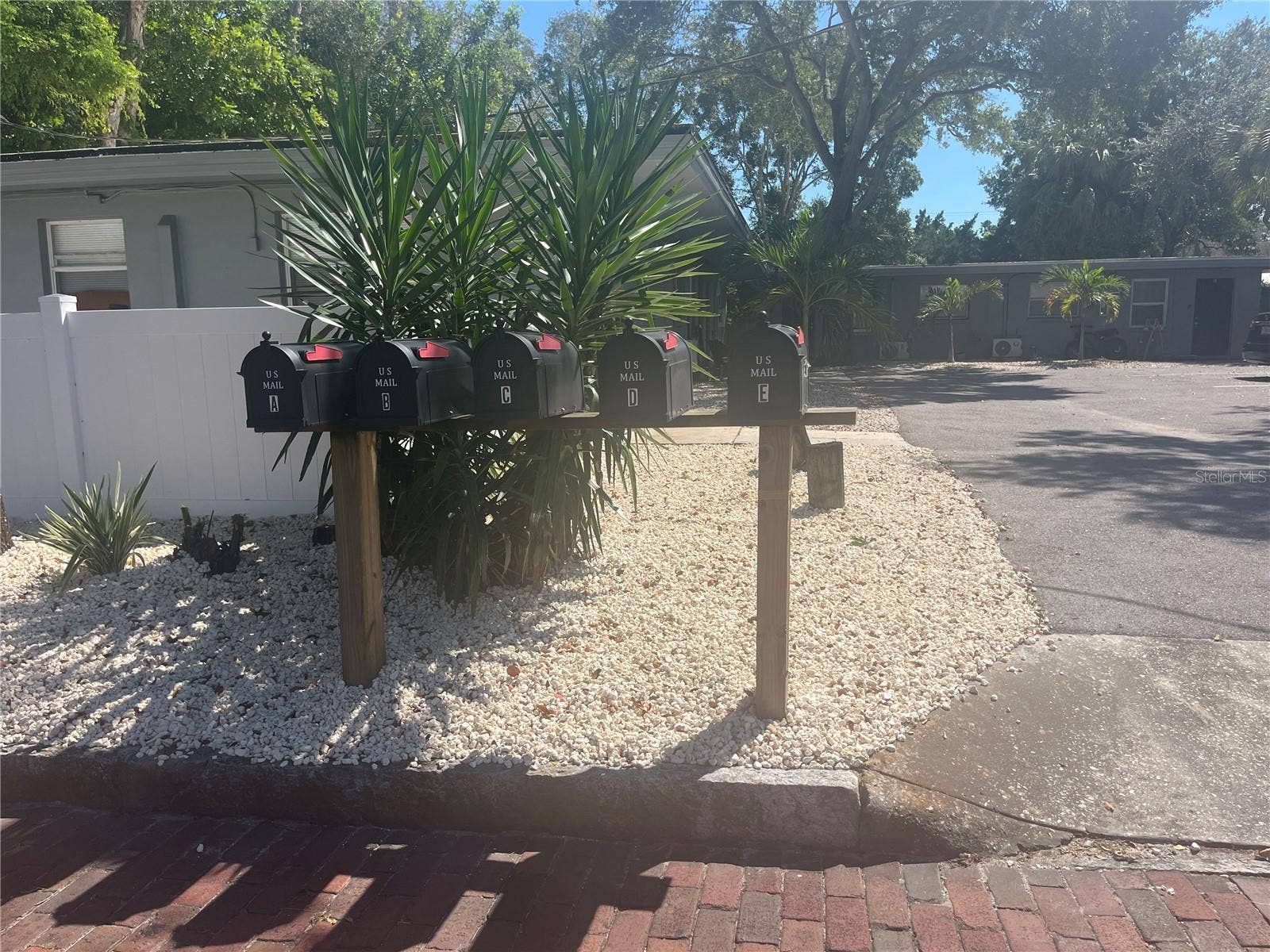 115 CLEVELAND AVENUE, Largo, FL 33770