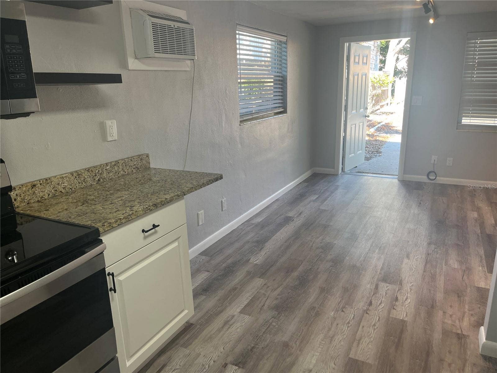 115 CLEVELAND AVENUE, Largo, FL 33770