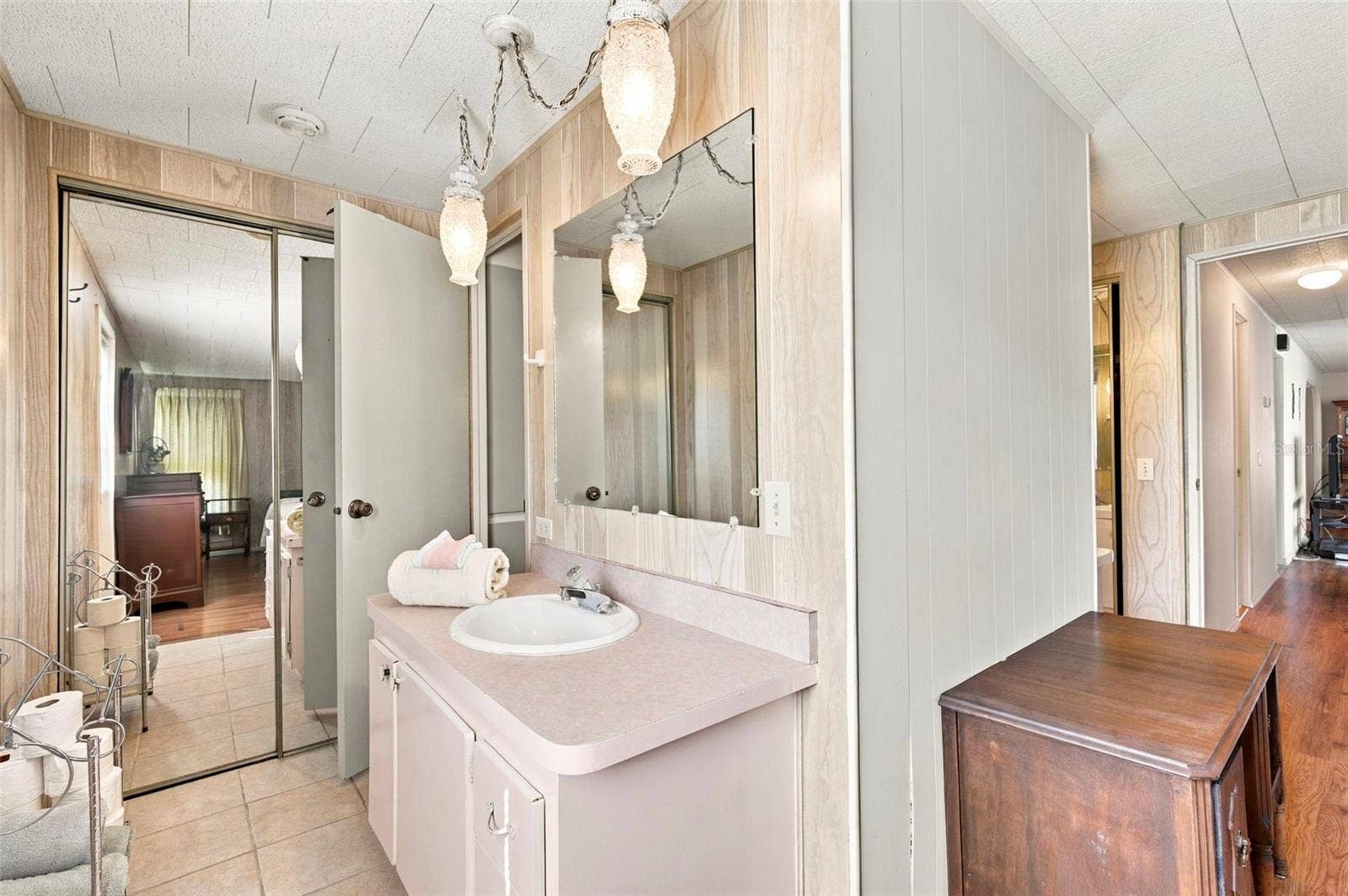 10444 PEACEFUL DRIVE, #350, Largo, FL 33773 10444 PEACEFUL DRIVE, #350, Largo, FL 33773