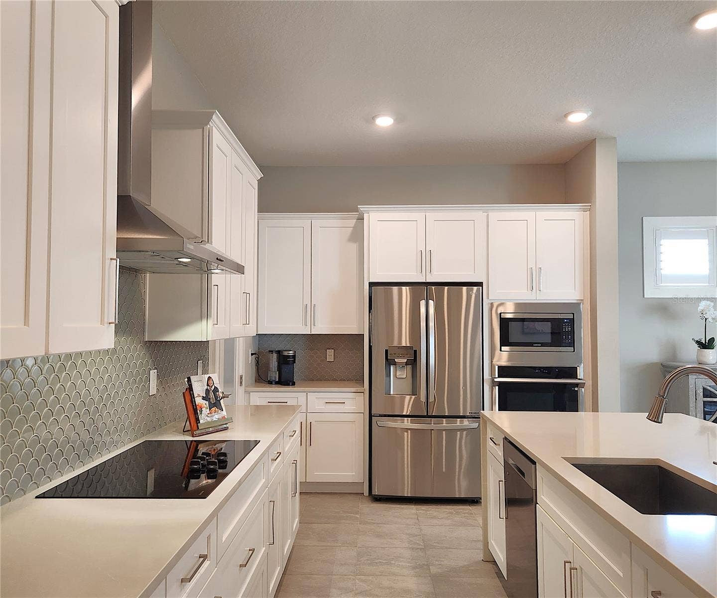 8896 DRUMMER PLANK DRIVE, Wesley Chapel, FL 33545 External Vent, Quartz Countertops