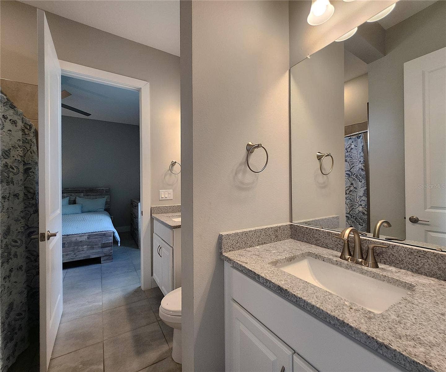 8896 DRUMMER PLANK DRIVE, Wesley Chapel, FL 33545 Jack-n-Jill Bathroom includes separate sink vanities, bathtub/shower combo