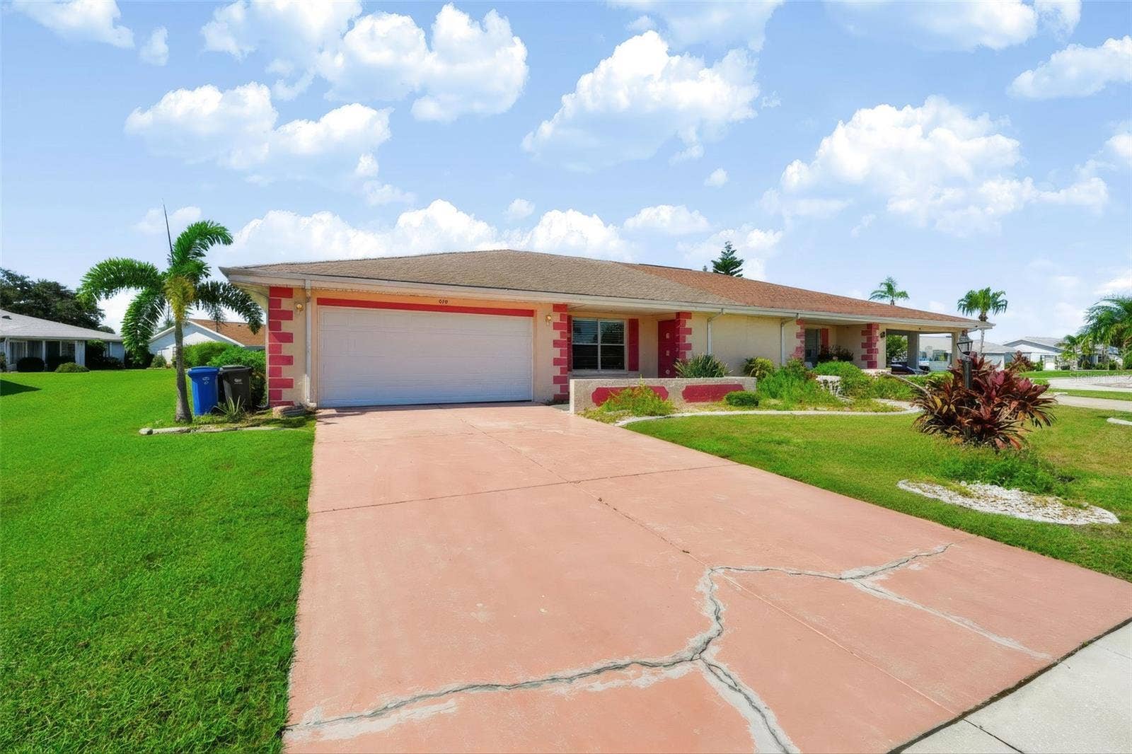 303 GREEN MANOR DRIVE, Sun City Center, FL 33573