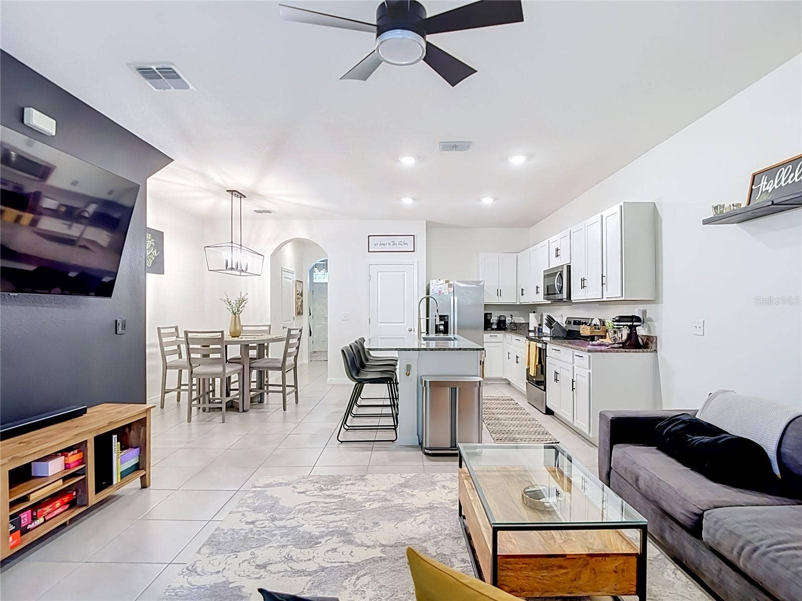 3347 PLEASANT WILLOW COURT, Brandon, FL 33511 3347 PLEASANT WILLOW COURT, Brandon, FL 33511
