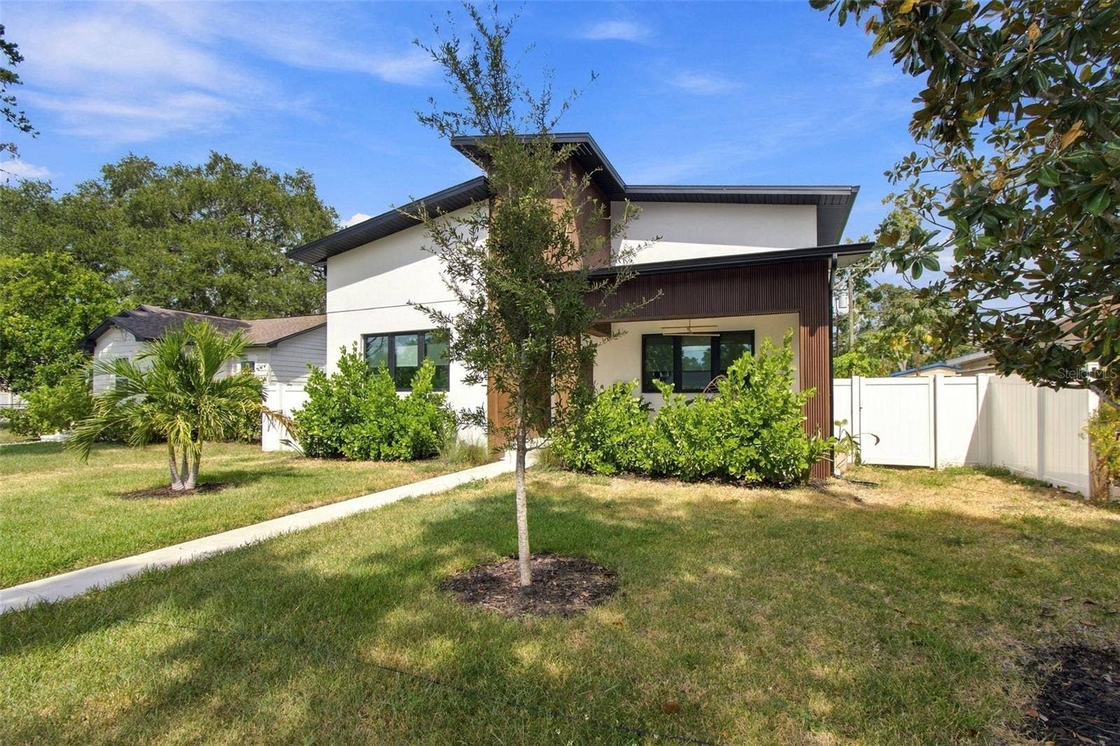 3721 6TH AVENUE N, St Petersburg, FL 33713