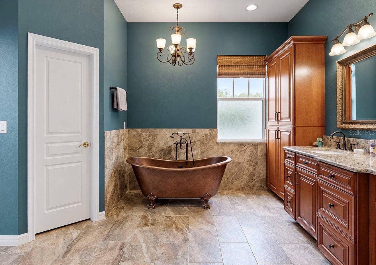 542 ISLEBAY DRIVE, Apollo Beach, FL 33572 Primary Bathroom