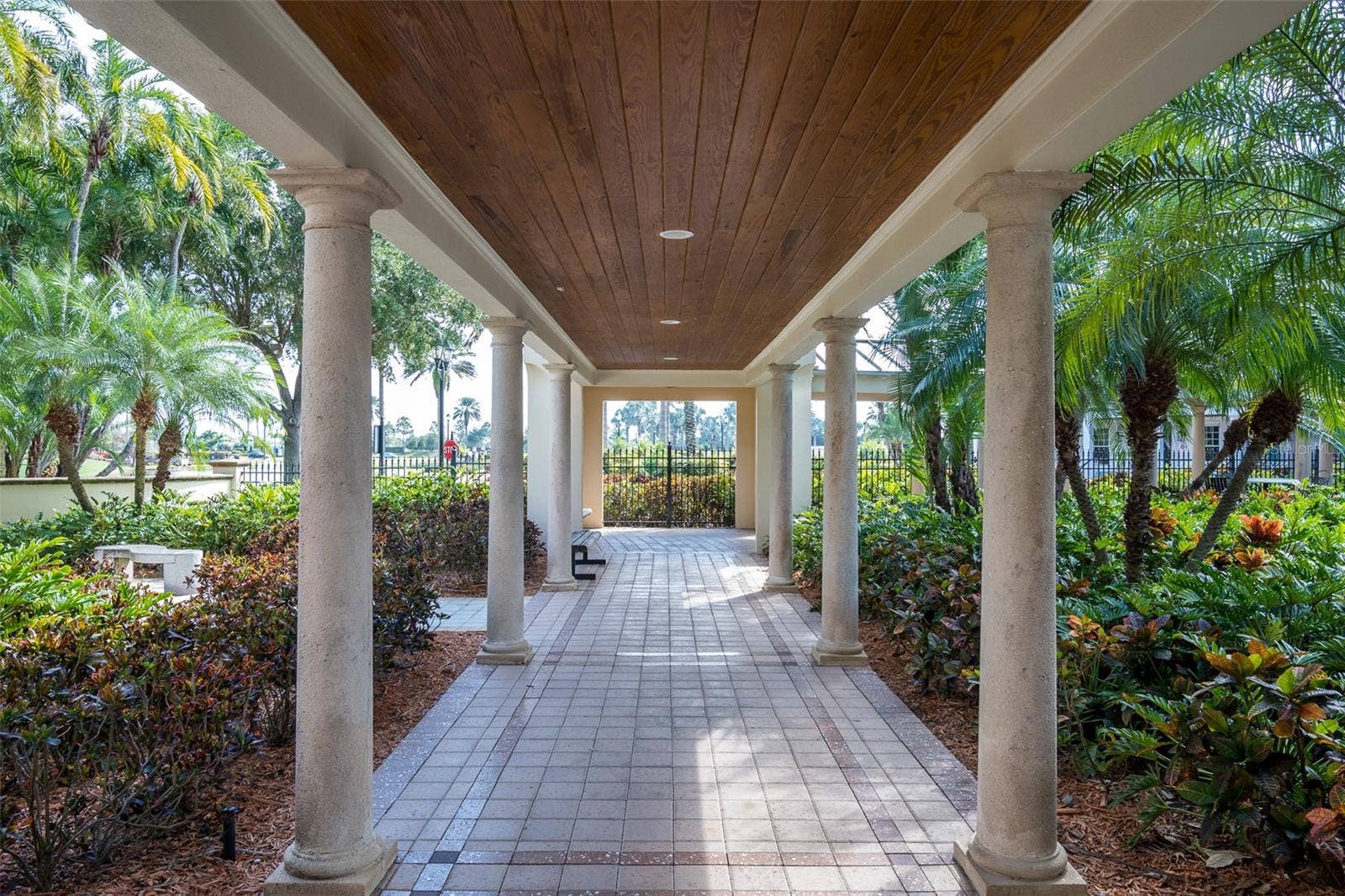 542 ISLEBAY DRIVE, Apollo Beach, FL 33572 542 ISLEBAY DRIVE, Apollo Beach, FL 33572