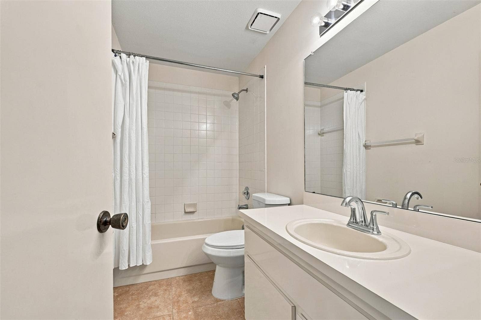 11109 CLAYRIDGE DRIVE, Tampa, FL 33635