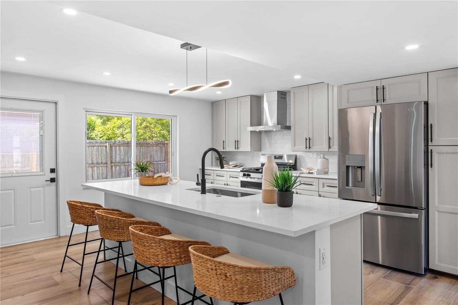 6273 20TH STREET S, St Petersburg, FL 33712 6273 20TH STREET S, St Petersburg, FL 33712