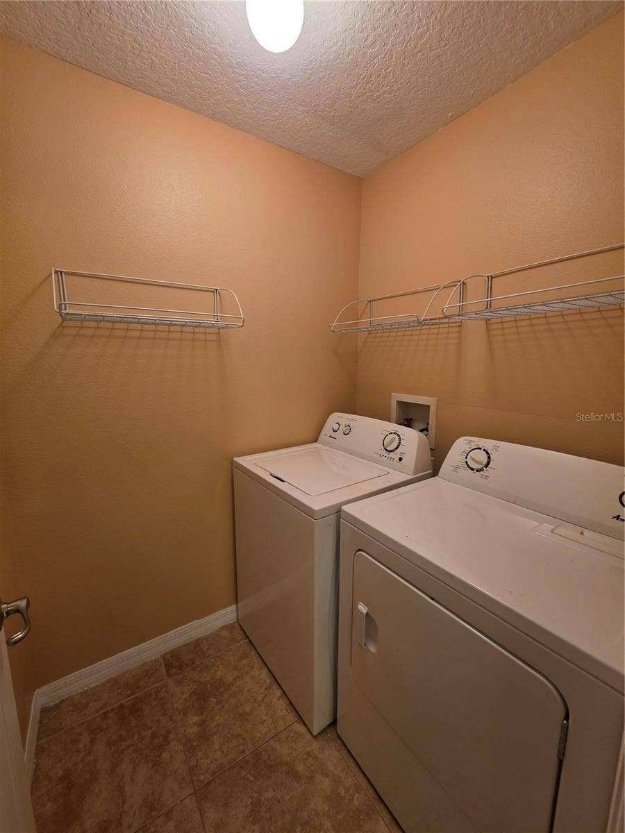 2425 MIDDLETON GROVE DRIVE, Brandon, FL 33511 2425 MIDDLETON GROVE DRIVE, Brandon, FL 33511