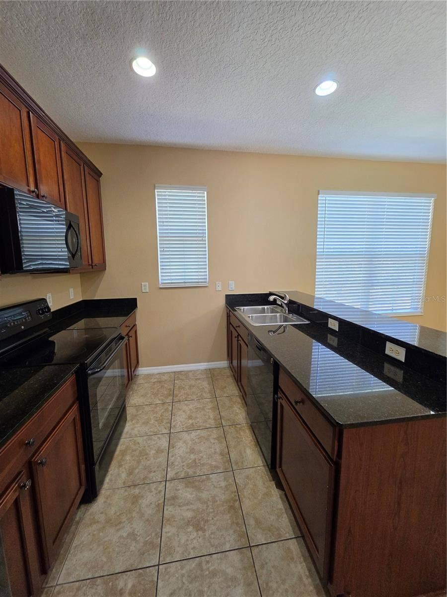 2425 MIDDLETON GROVE DRIVE, Brandon, FL 33511 2425 MIDDLETON GROVE DRIVE, Brandon, FL 33511