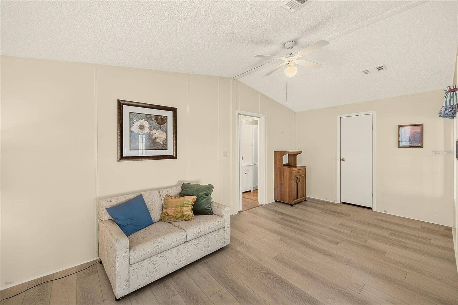 980 7TH STREET NW, #43, Largo, FL 33770 980 7TH STREET NW, #43, Largo, FL 33770