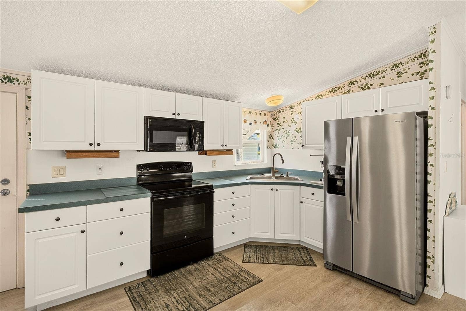 980 7TH STREET NW, #43, Largo, FL 33770 980 7TH STREET NW, #43, Largo, FL 33770