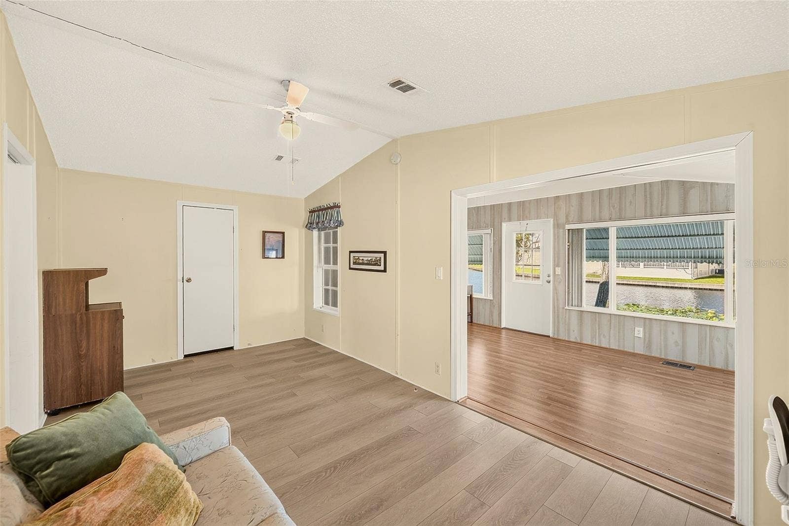 980 7TH STREET NW, #43, Largo, FL 33770 980 7TH STREET NW, #43, Largo, FL 33770