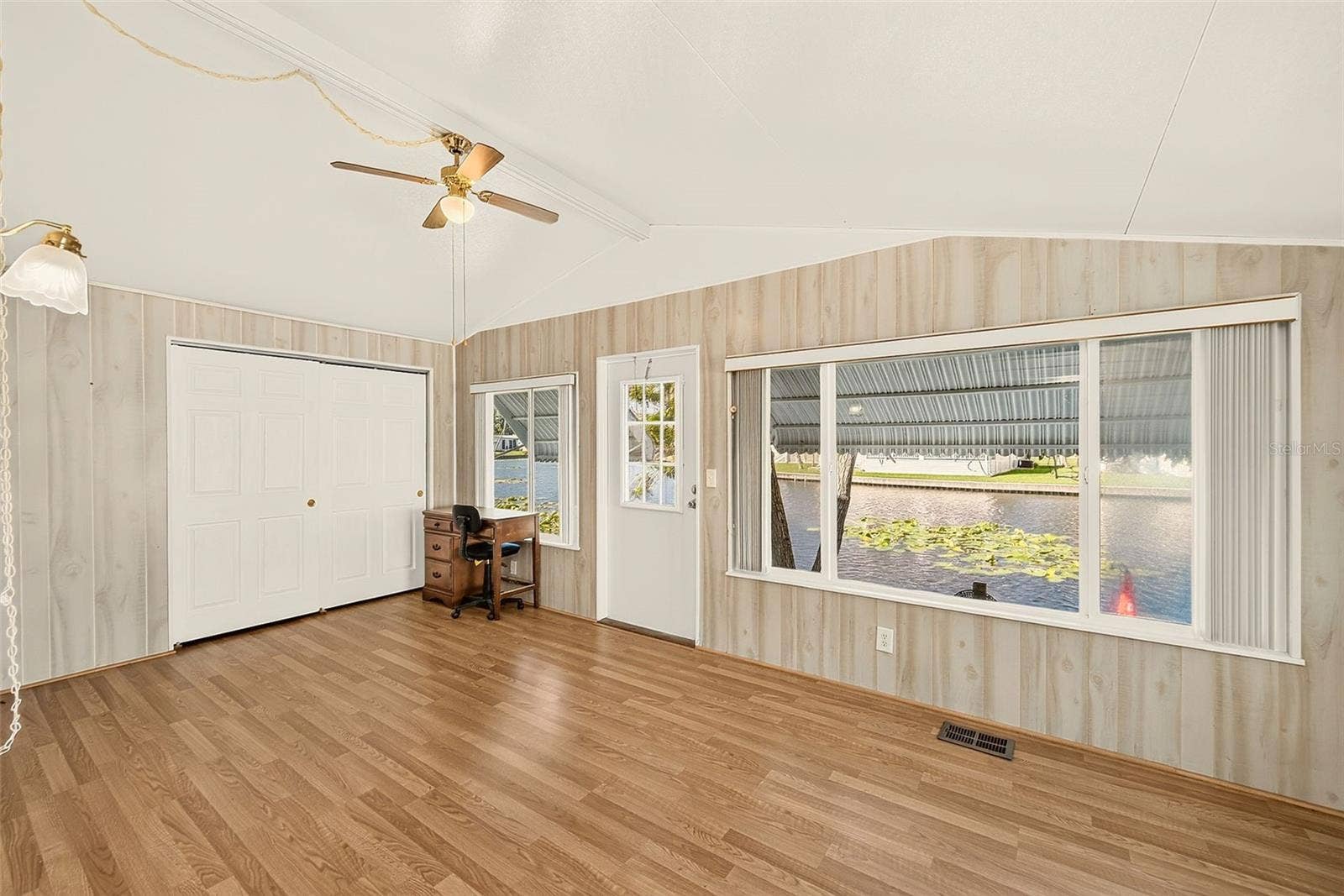 980 7TH STREET NW, #43, Largo, FL 33770 980 7TH STREET NW, #43, Largo, FL 33770
