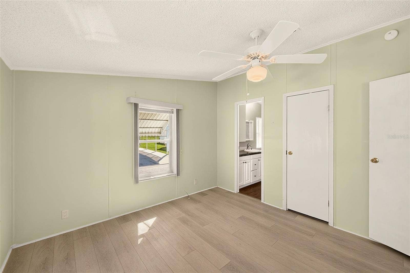 980 7TH STREET NW, #43, Largo, FL 33770 980 7TH STREET NW, #43, Largo, FL 33770