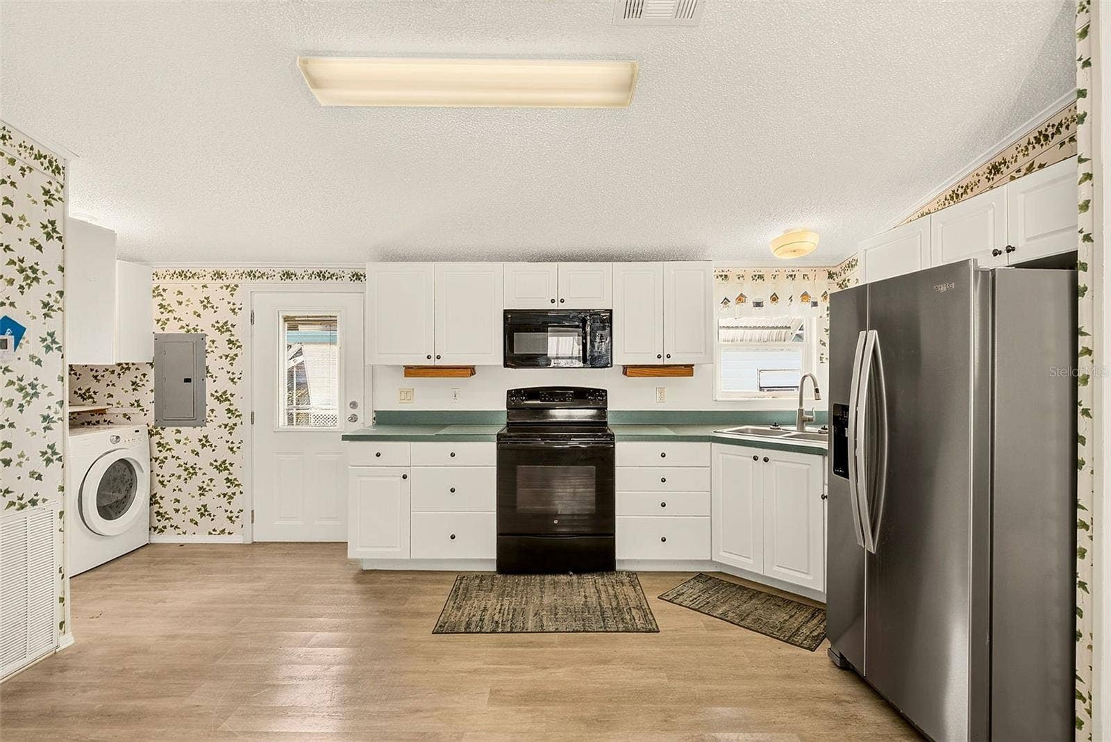 980 7TH STREET NW, #43, Largo, FL 33770 980 7TH STREET NW, #43, Largo, FL 33770