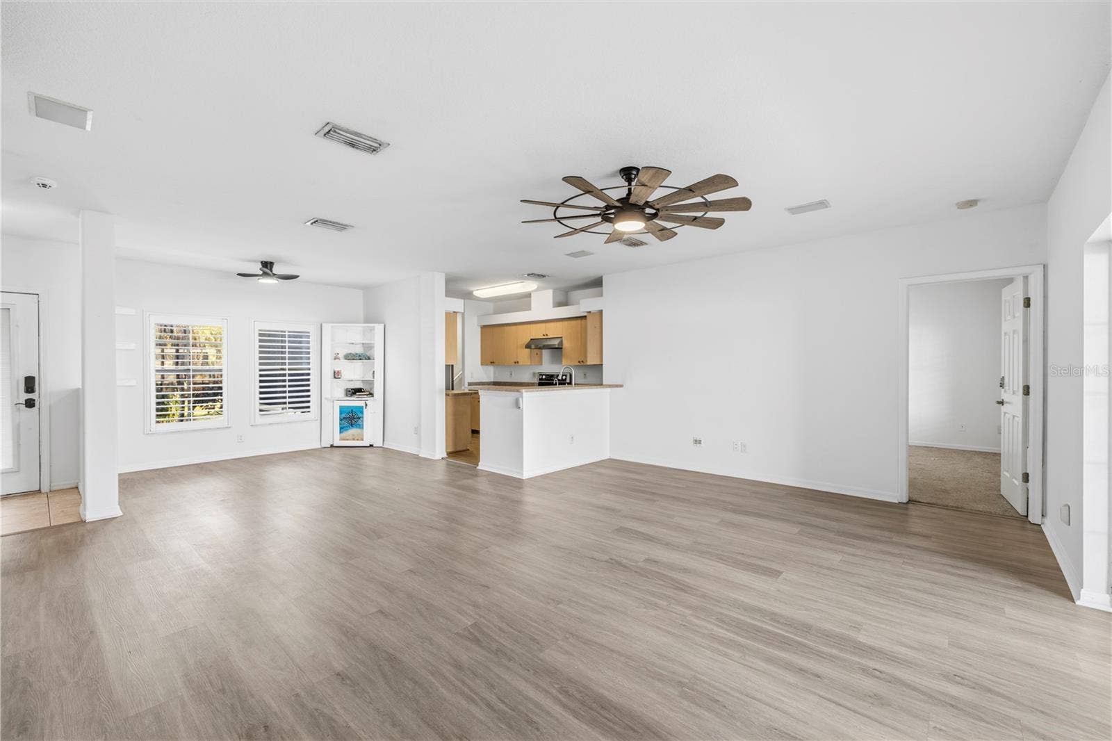 605 CYPRESS PARK AVENUE, Tarpon Springs, FL 34689