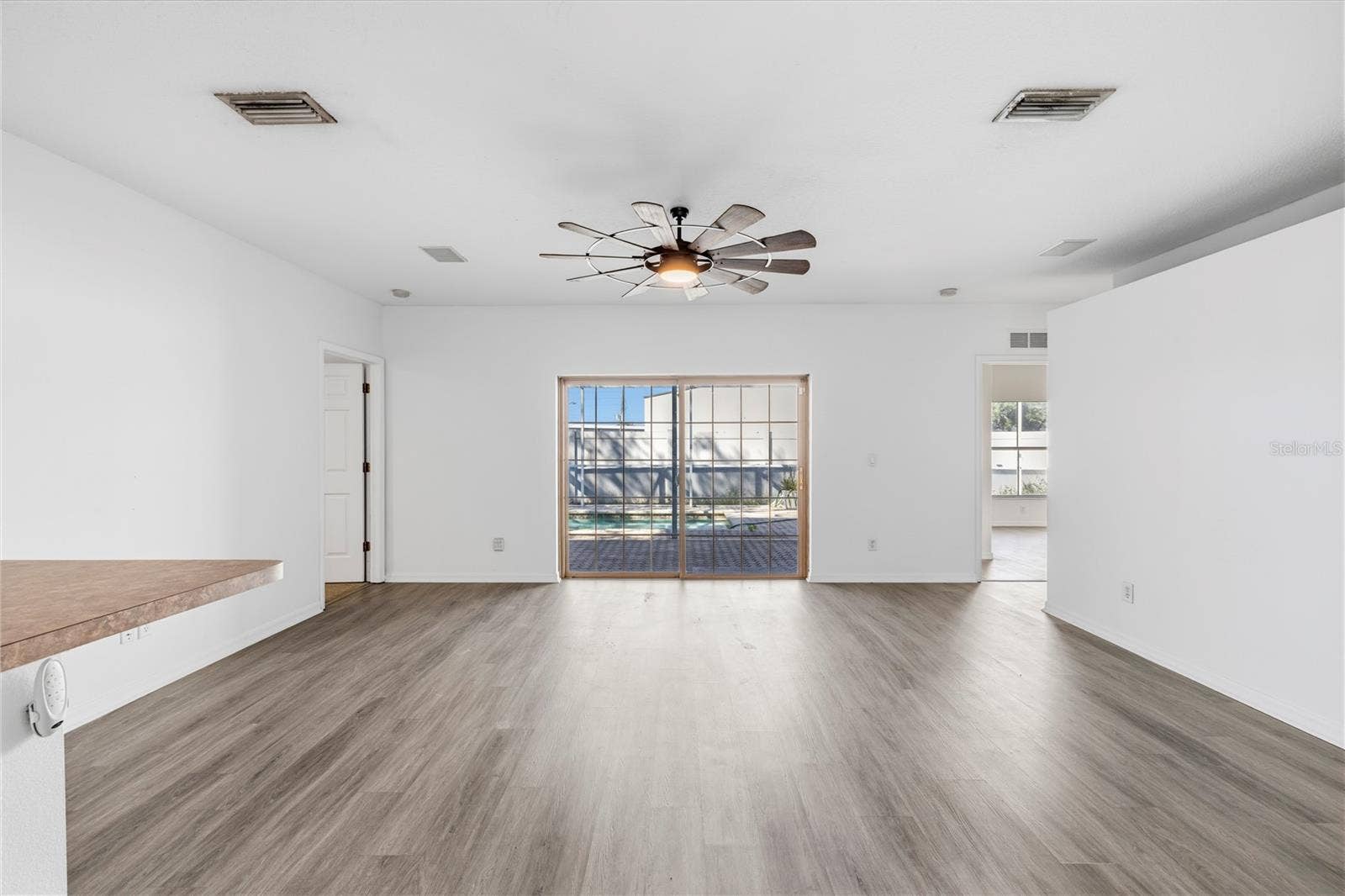 605 CYPRESS PARK AVENUE, Tarpon Springs, FL 34689