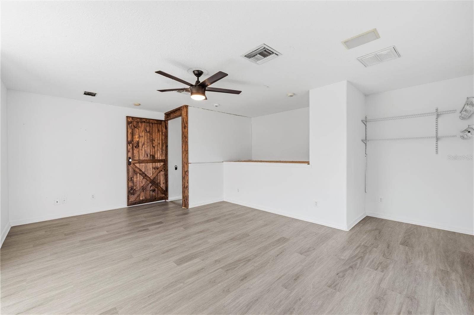 605 CYPRESS PARK AVENUE, Tarpon Springs, FL 34689