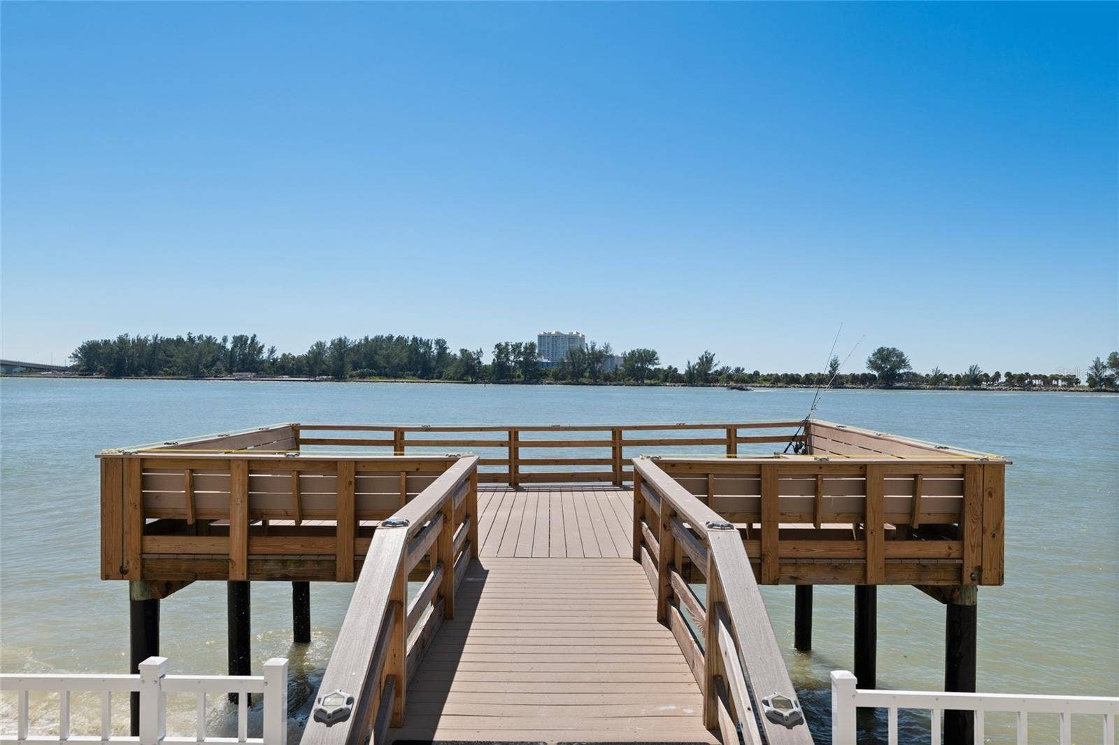 675 S GULFVIEW BOULEVARD, #PH4, Clearwater Beach, FL 33767 675 S GULFVIEW BOULEVARD, #PH4, Clearwater Beach, FL 33767