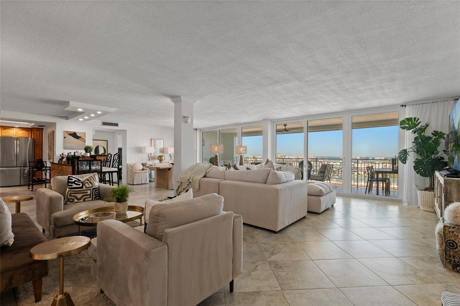 675 S GULFVIEW BOULEVARD, #PH4, Clearwater Beach, FL 33767 675 S GULFVIEW BOULEVARD, #PH4, Clearwater Beach, FL 33767