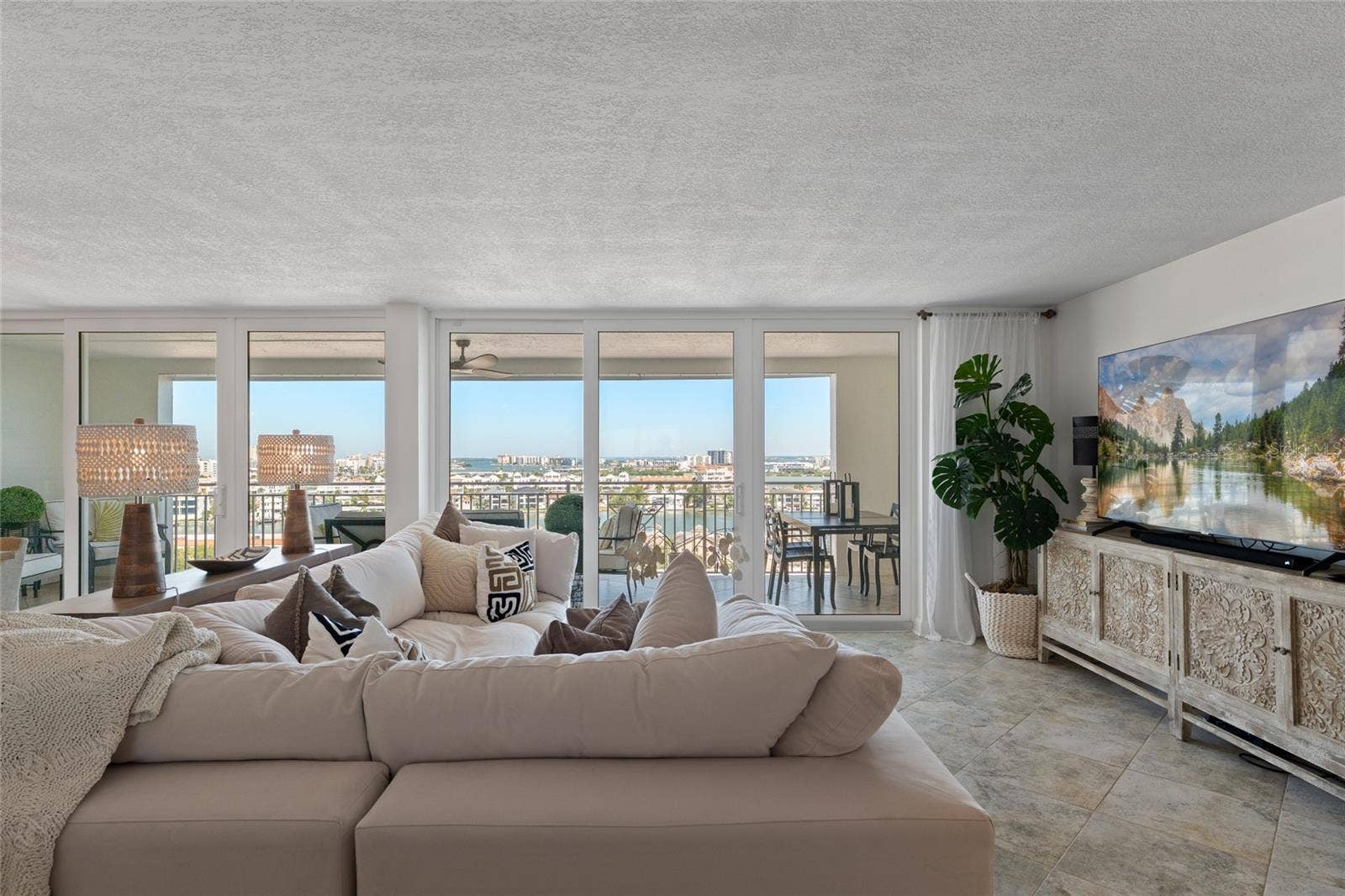 675 S GULFVIEW BOULEVARD, #PH4, Clearwater Beach, FL 33767 675 S GULFVIEW BOULEVARD, #PH4, Clearwater Beach, FL 33767