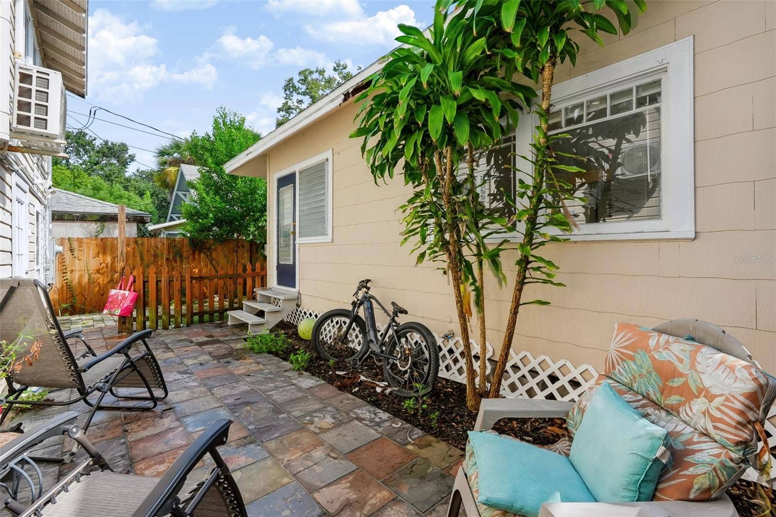208 VINE AVENUE, #1,2,3,4, Clearwater, FL 33755 208 VINE AVENUE, #1,2,3,4, Clearwater, FL 33755