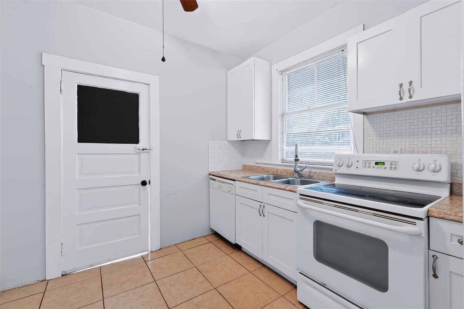 208 VINE AVENUE, #1,2,3,4, Clearwater, FL 33755 208 VINE AVENUE, #1,2,3,4, Clearwater, FL 33755