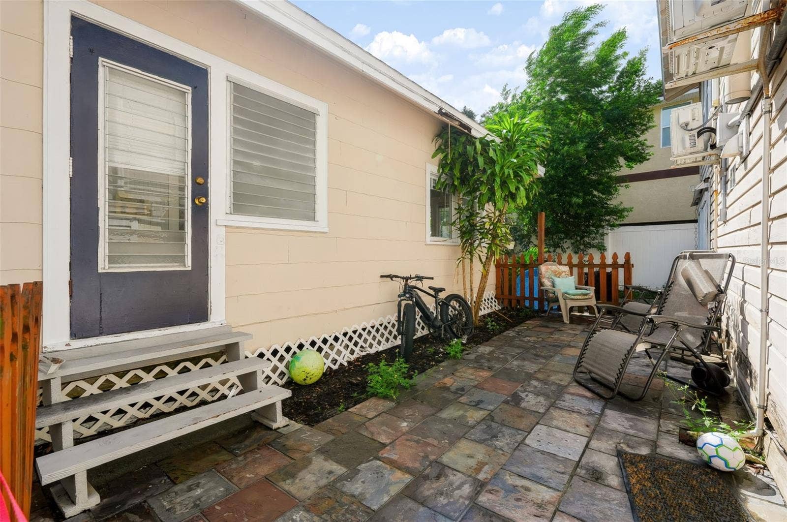 208 VINE AVENUE, #1,2,3,4, Clearwater, FL 33755 208 VINE AVENUE, #1,2,3,4, Clearwater, FL 33755