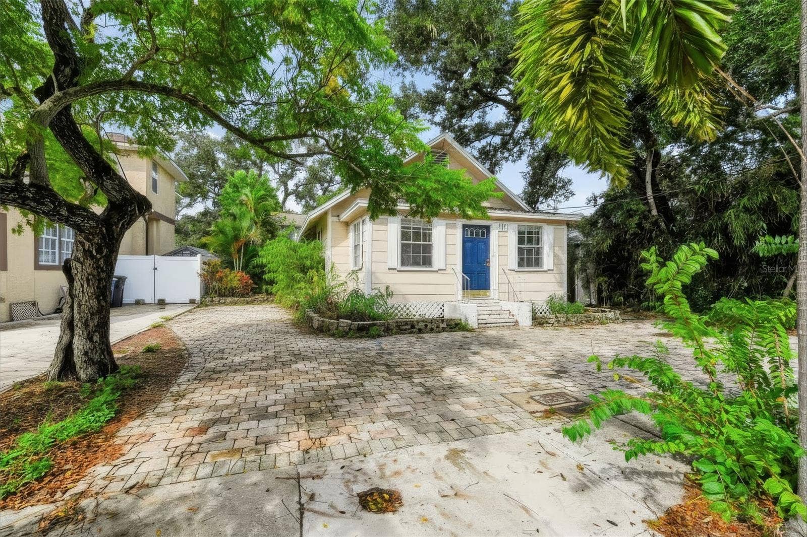 208 VINE AVENUE, #1,2,3,4, Clearwater, FL 33755 208 VINE AVENUE, #1,2,3,4, Clearwater, FL 33755