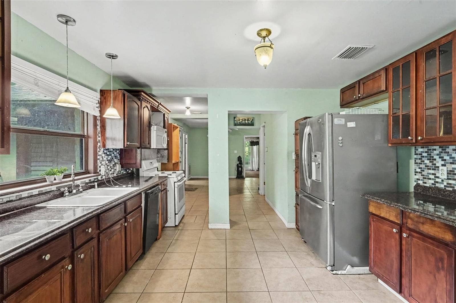 415 THOMAS AVENUE, Leesburg, FL 34748