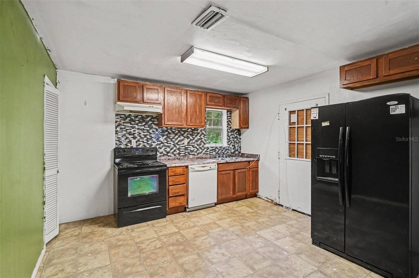 415 THOMAS AVENUE, Leesburg, FL 34748