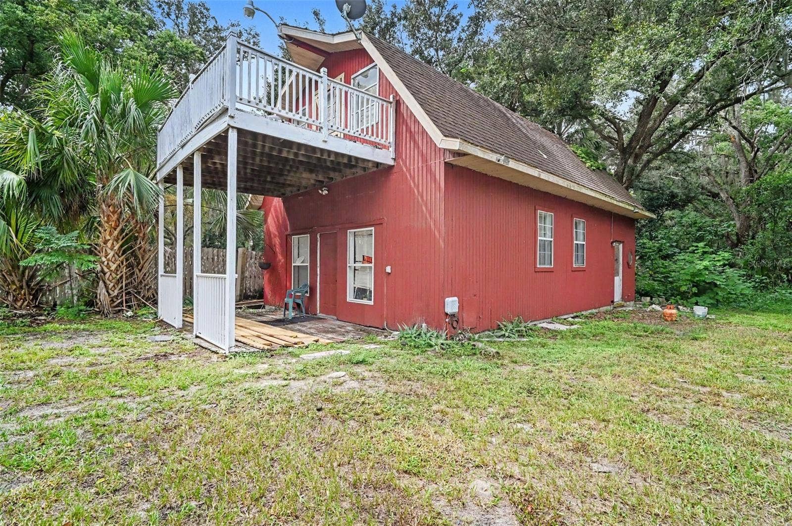 415 THOMAS AVENUE, Leesburg, FL 34748