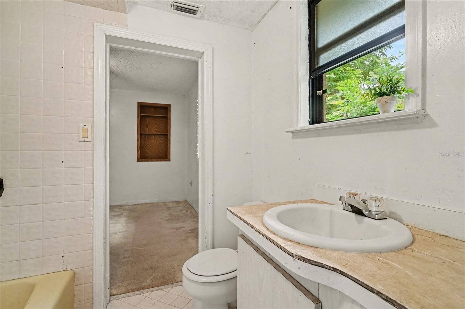 415 THOMAS AVENUE, Leesburg, FL 34748