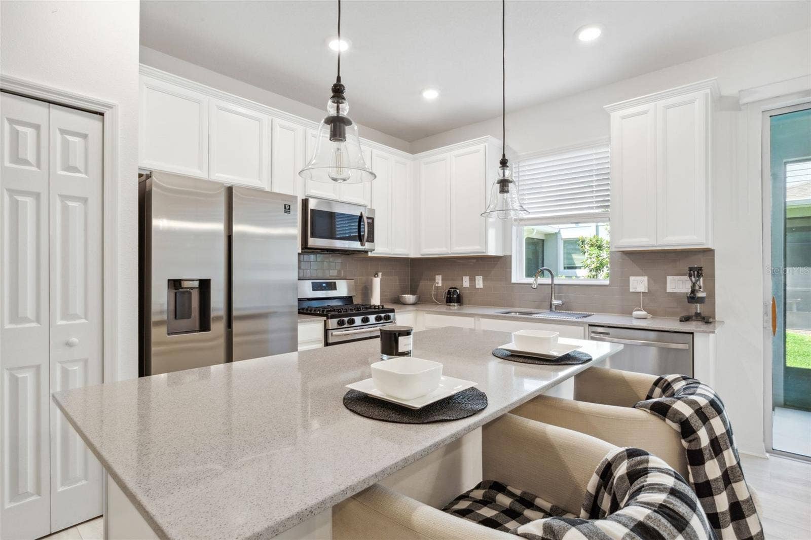 5732 SKYTOP DRIVE, Lithia, FL 33547 5732 SKYTOP DRIVE, Lithia, FL 33547