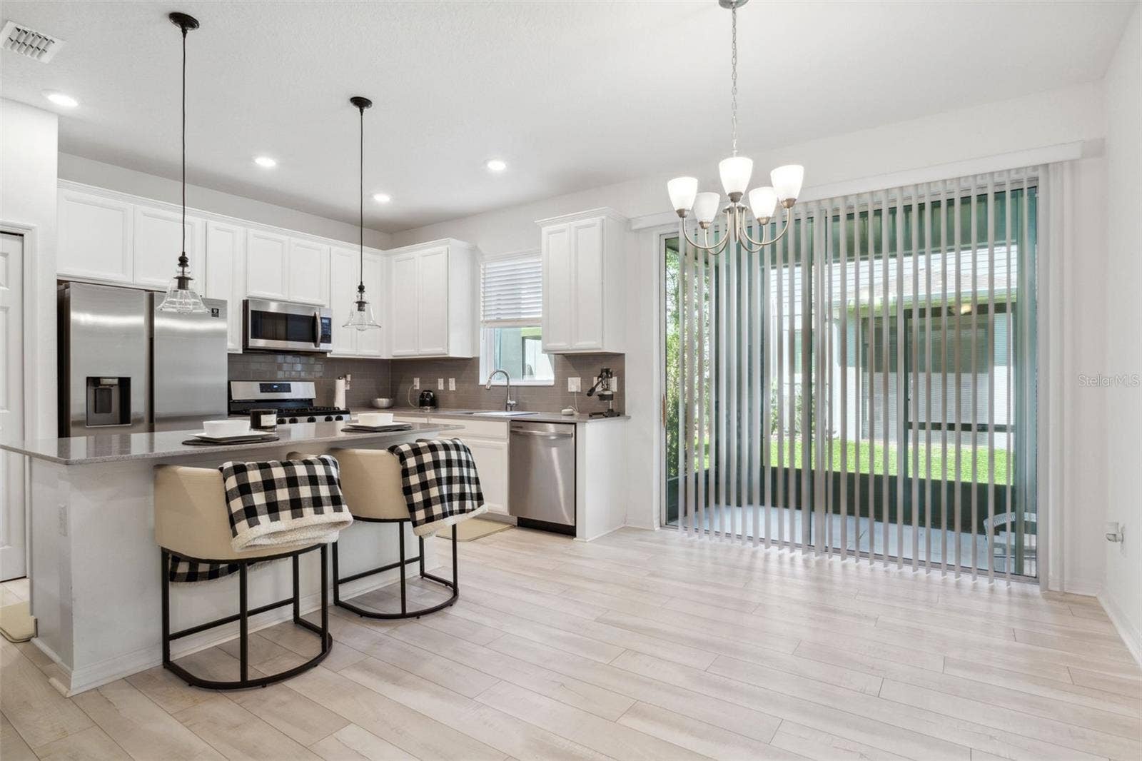 5732 SKYTOP DRIVE, Lithia, FL 33547 5732 SKYTOP DRIVE, Lithia, FL 33547