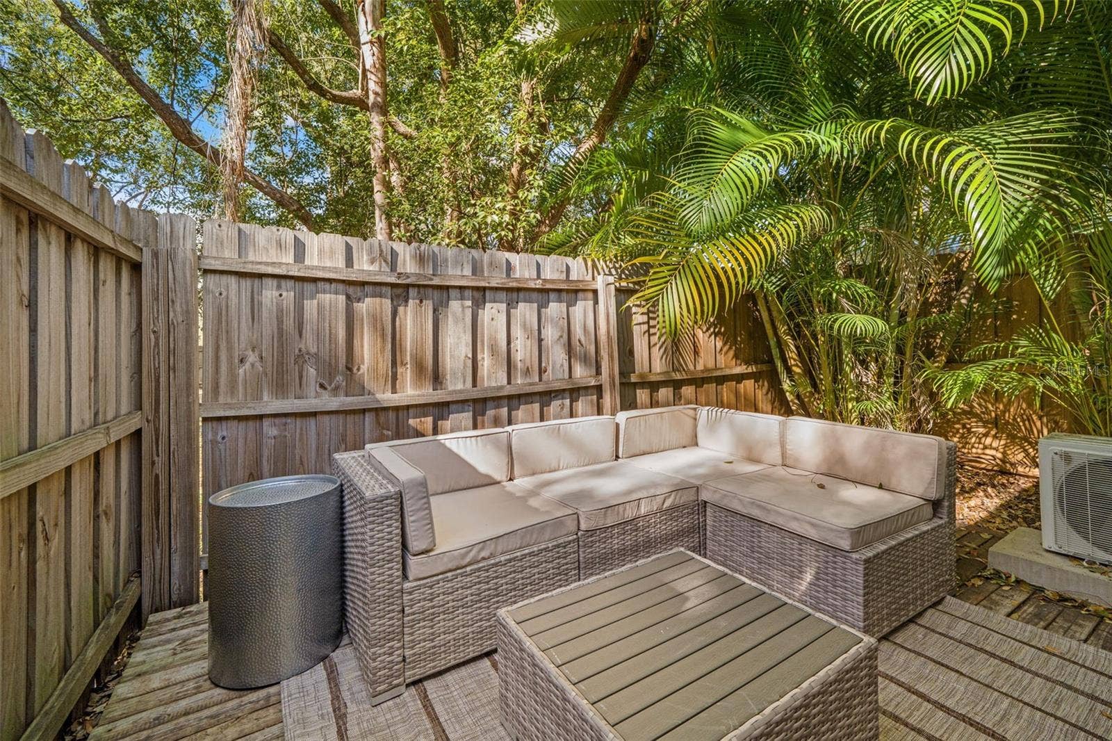 6010 N DEXTER AVENUE, Tampa, FL 33604 6010 N DEXTER AVENUE, Tampa, FL 33604