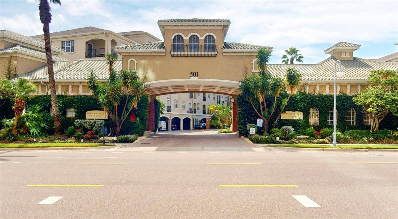 501 KNIGHTS RUN AVENUE, #2121, Tampa, FL 33602