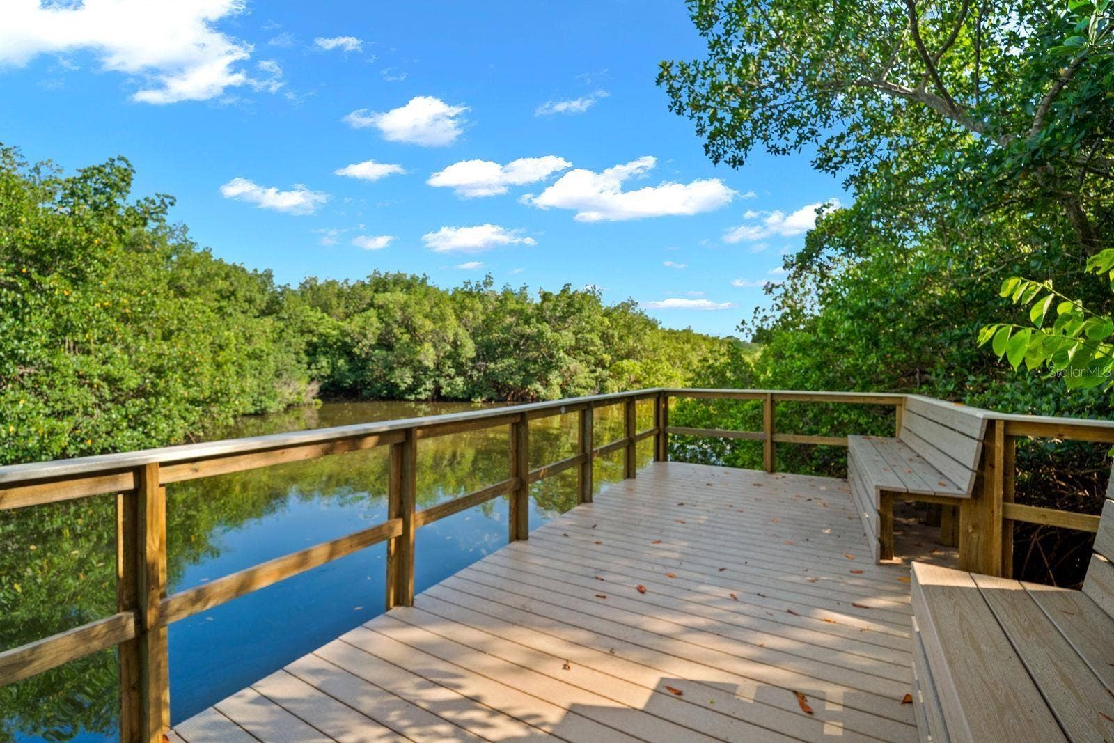 Fishing dock