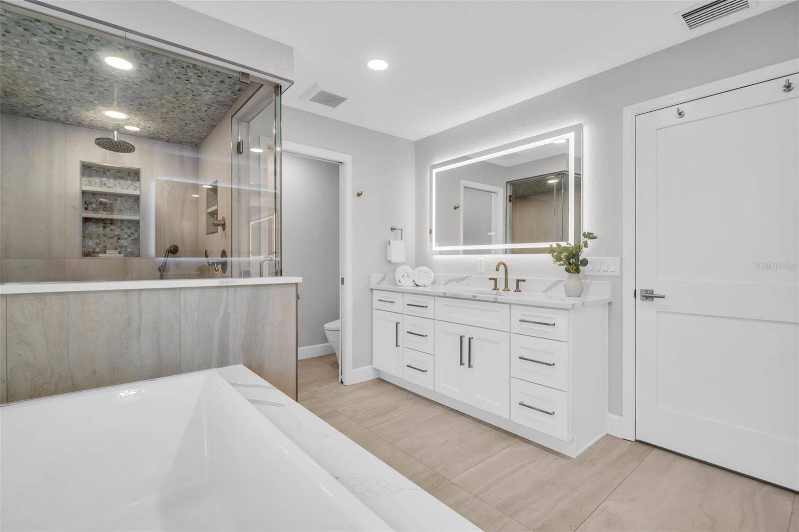 1023 19TH AVENUE N, St Petersburg, FL 33704