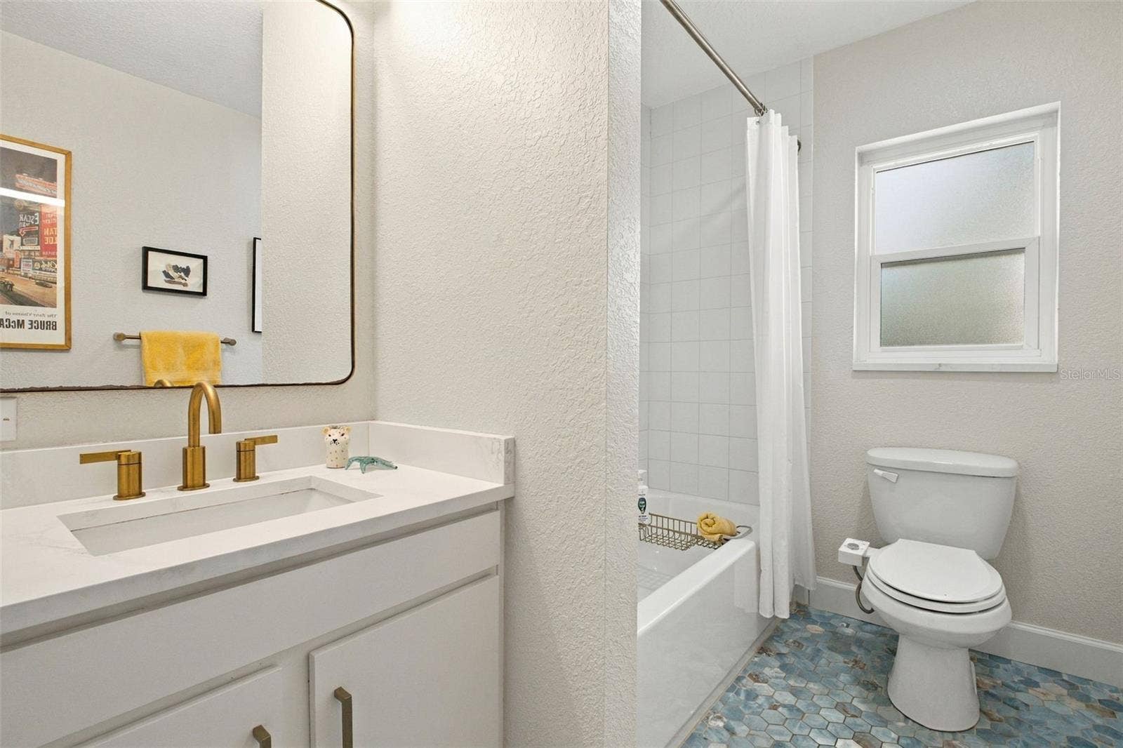 1023 19TH AVENUE N, St Petersburg, FL 33704